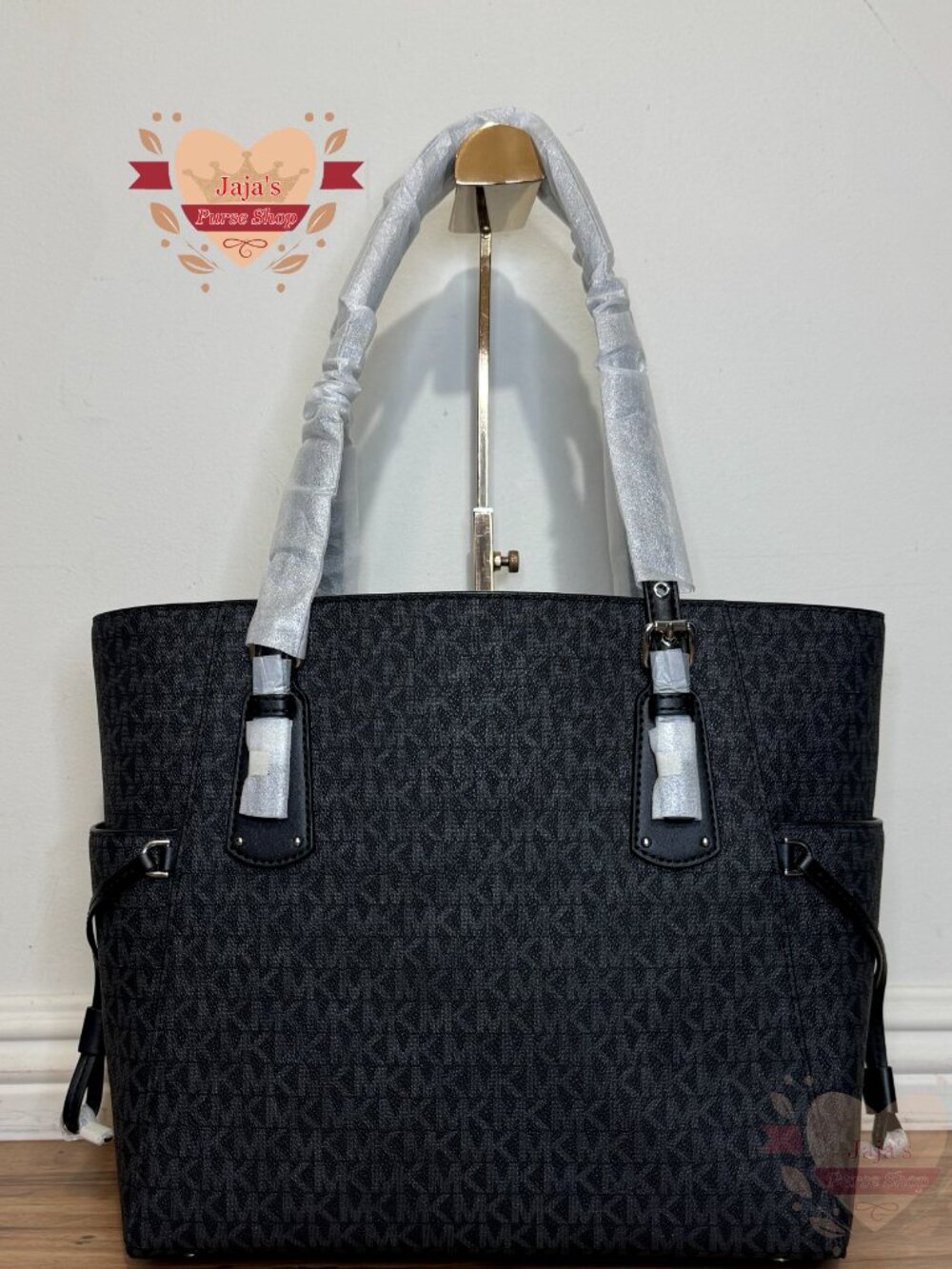 🖤Michael Kors 3 Compartment PVC/Canvas Coated Tote🖤 - Picture 2 of 16